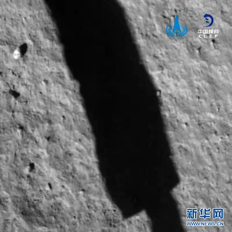 （嫦娥五号探月）（6）嫦娥五号探测器实施动力下降并成功着陆